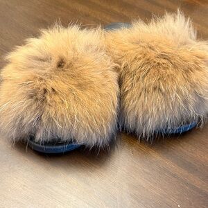 Fluffy Tan Fur Slides